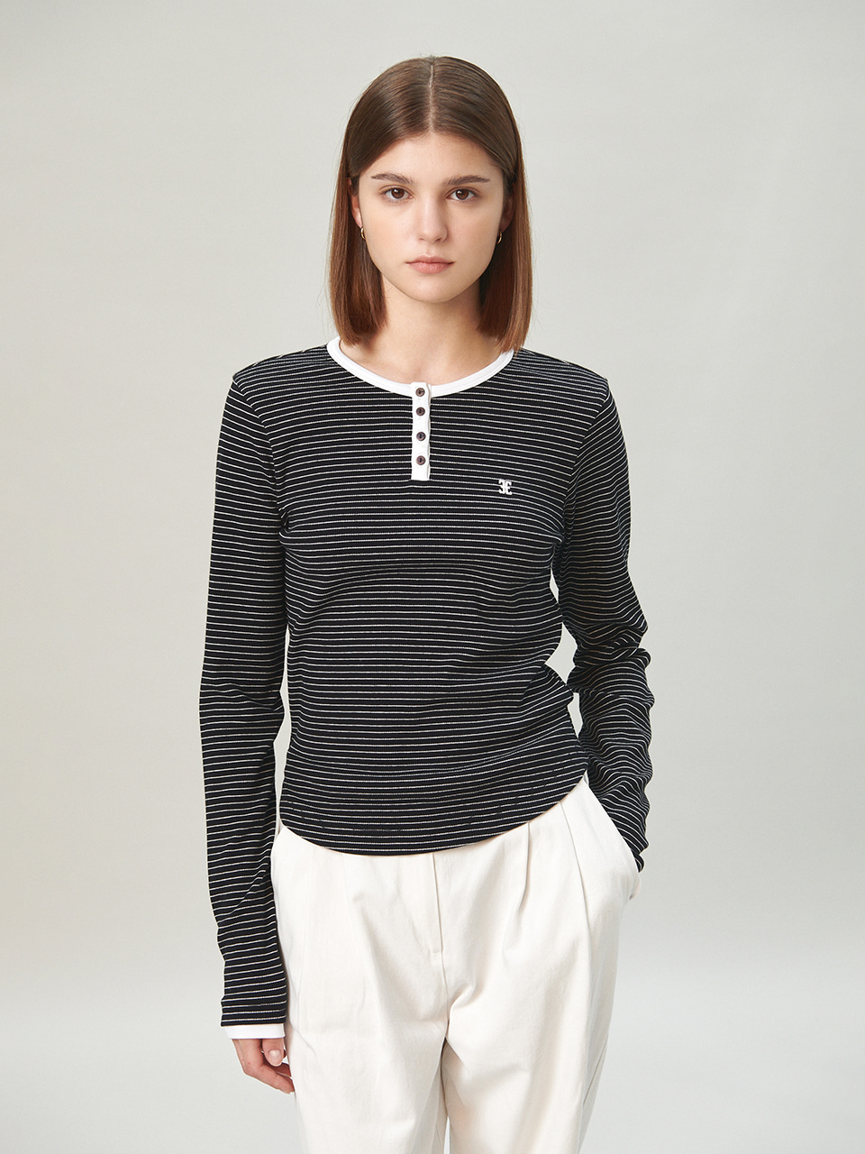 FOLNUA(フォルニュア) カラーレーションストライプTシャツ / ブラックホワイト